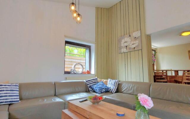 Holiday home near Malmedy with sauna and bubble bath