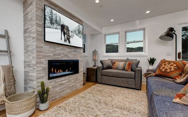 Abode at Pick N Shovel