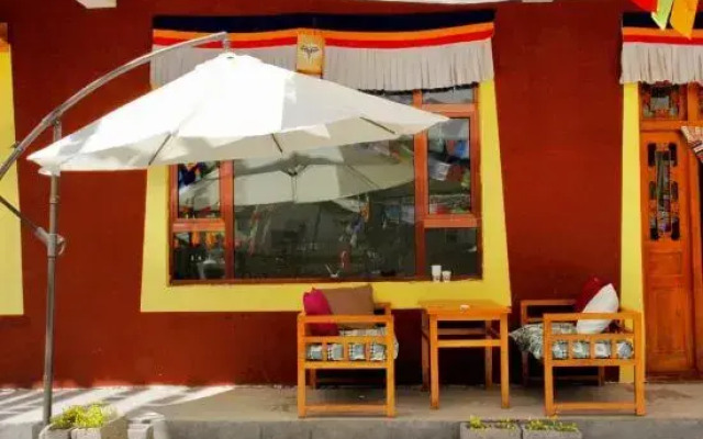 Mysterious Langmusi Hostel