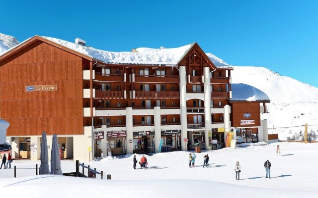 Well-kept Apartment Right on the Slopes of Plagne Soleil