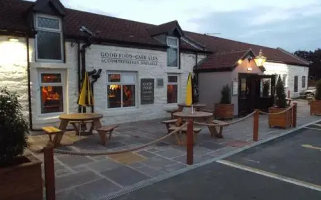 Half Moon Inn