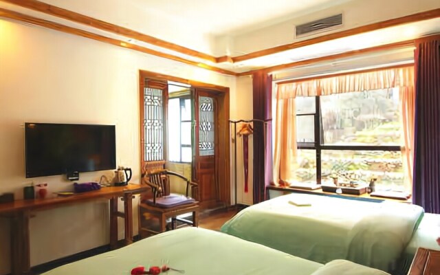 Floral Hotel·Yicheng Yijia Hotel(Dongda store of Zhangjiajie National Forest Park)