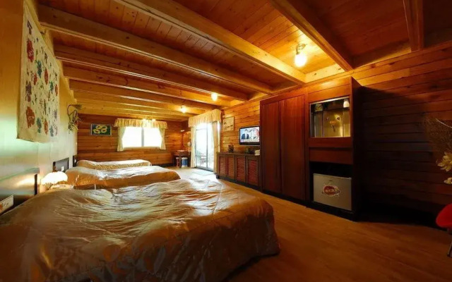 shinmingshan holiday inn