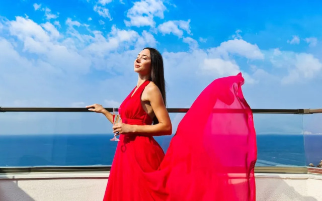 Отель Letstay Panorama Suites