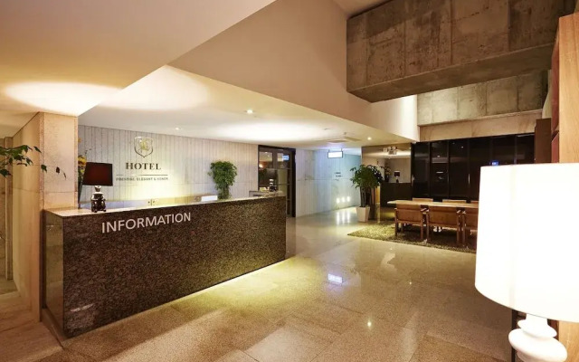 E-HOTEL