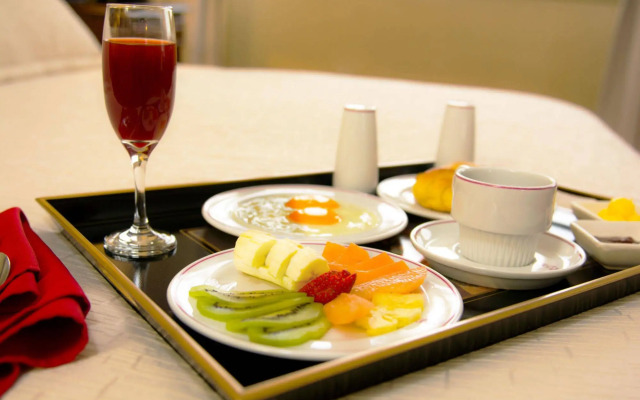 Hotel Rey Palace