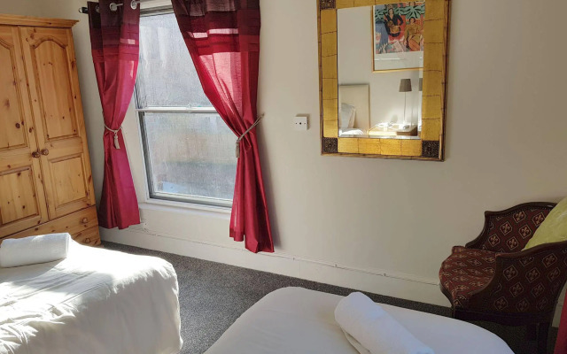 Stay Norwich Riverside