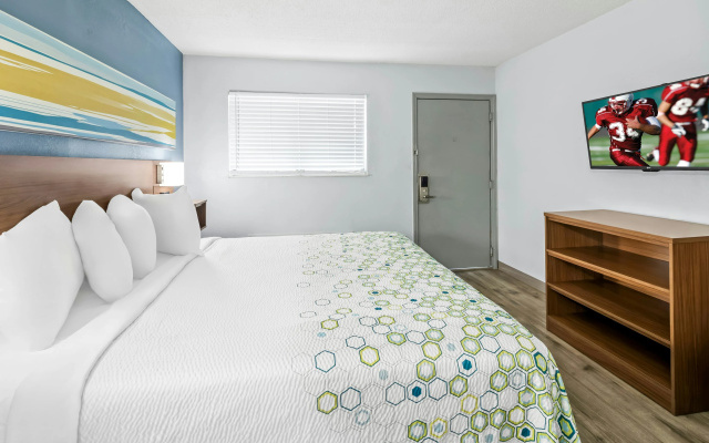 HomeTowne Studios by Red Roof Florence, KY-Cincinnati Airport