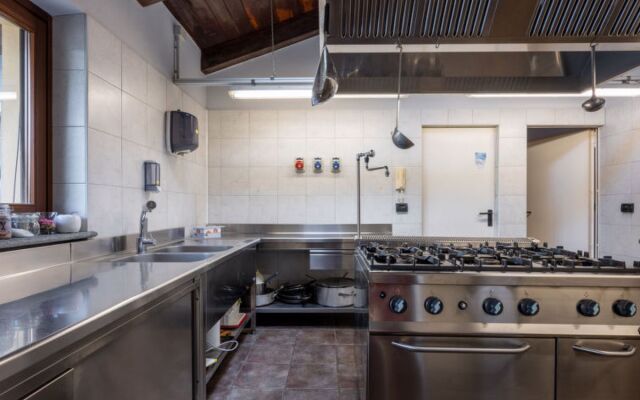 La Grotta di Cech (NAZ105)