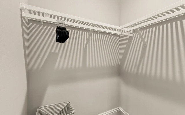 NEW Canopy Cabana Luxury Downtown Apt