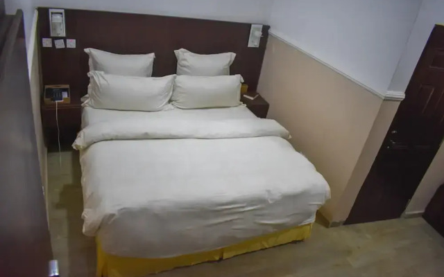 Zeus Paradise Hotel Abuja