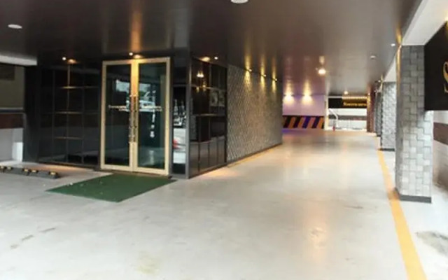 S Petite Hotel