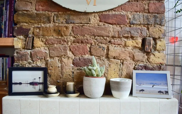 Stylish and Spacious 1 Bed Flat in Hackney
