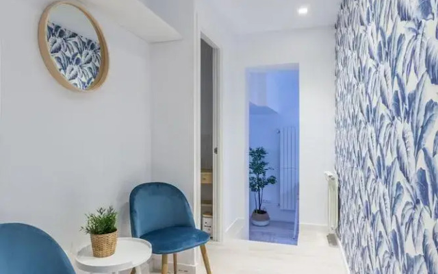 Horoko Apartments by gaiarooms