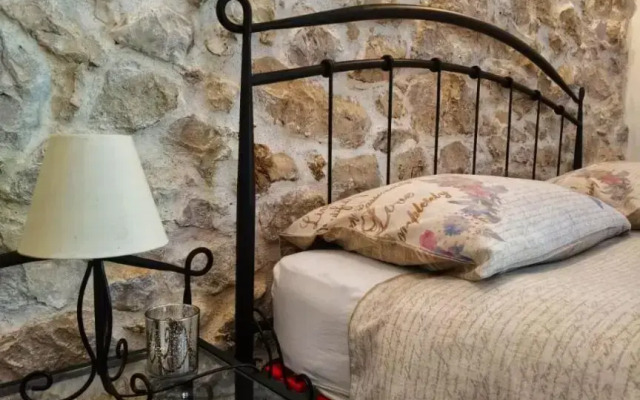 Holiday Home Dvori Dida Mile