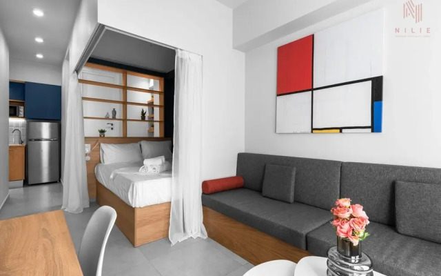 Big Apple, Nilie Hospitality MGMT