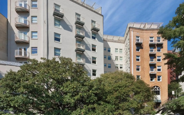 Club Wyndham Riverside Suites