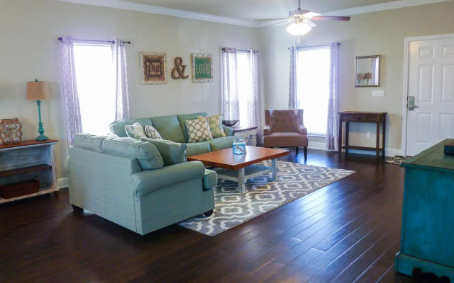 Southern Charm by RedAwning