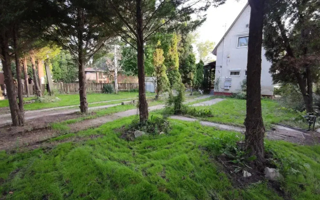 Romantic Lakeside Retreat - Nature, Sport, Near Bp