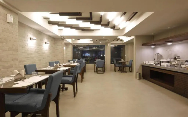 Hotel Carrefour