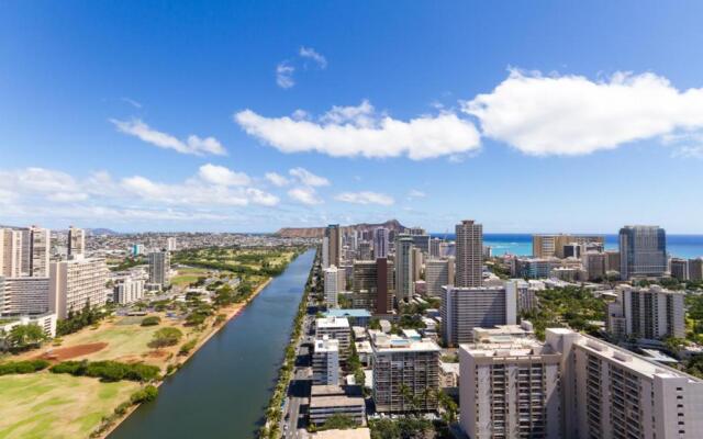 2 Bedroom Penthouse w/Ocean Views