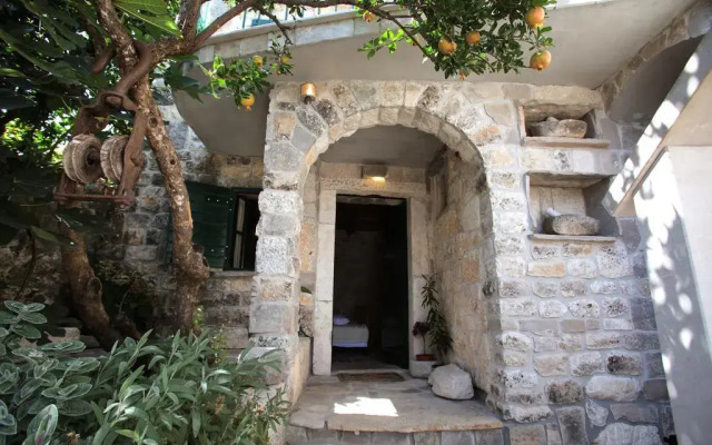 Trogir Hinterland Holiday Home