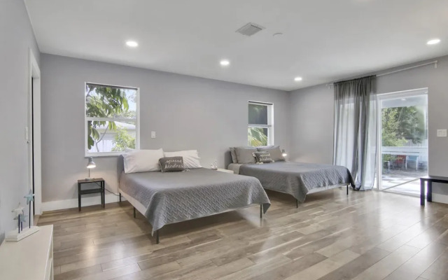 Tarpon River Getaway - New