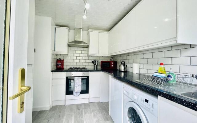 Central Hamilton House