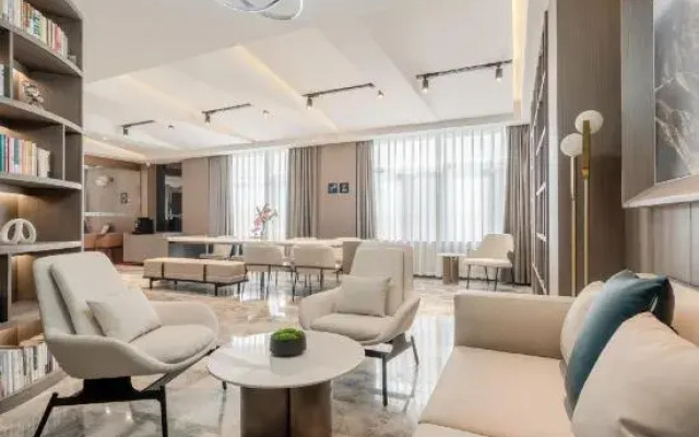 Atour Hotel, Xintiandi Square, Yixing City Center