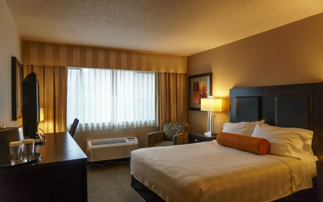 Monarch Hotel & Conference Center