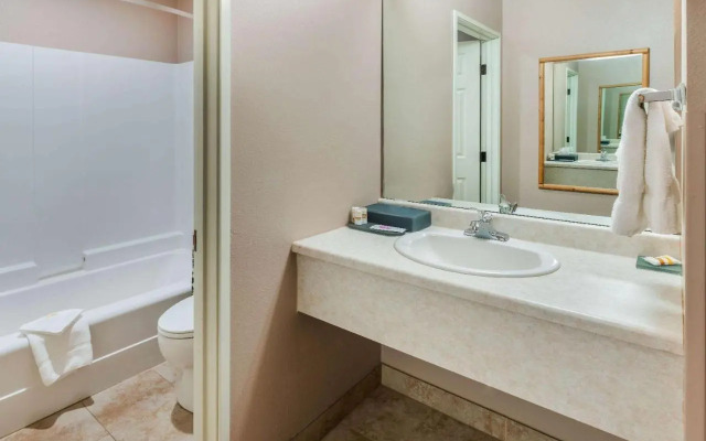 La Quinta Inn & Suites by Wyndham Belgrade - Bozeman Airport