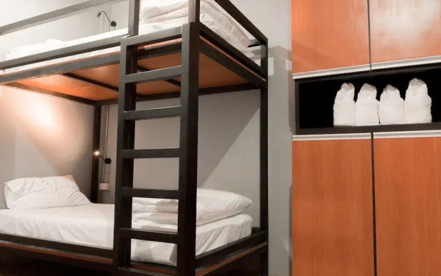 Bedbox Vientiane Hostel
