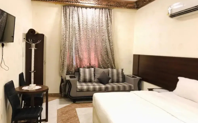 Revan Hotel