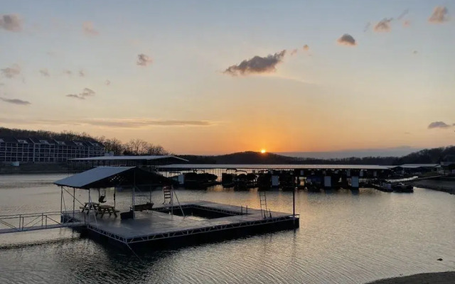 Niangua Hills Resort