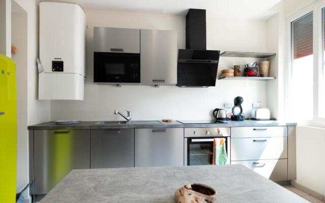 55 M²/ Chez Lorette/ 250m Lake/ Private Parking