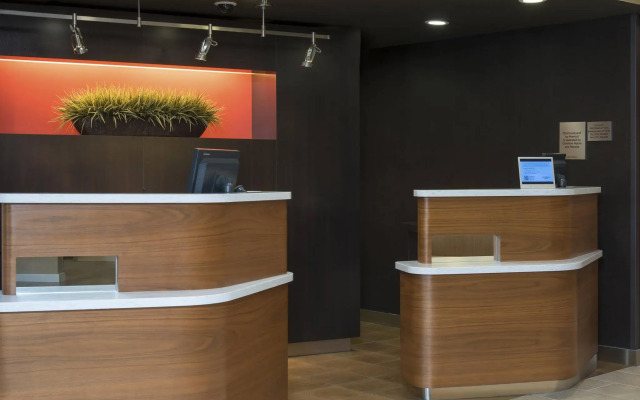 Courtyard Bowling Green Convention Center