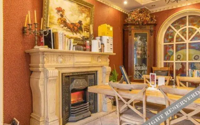 Tianjin Xiangjiang Holiday Hotel