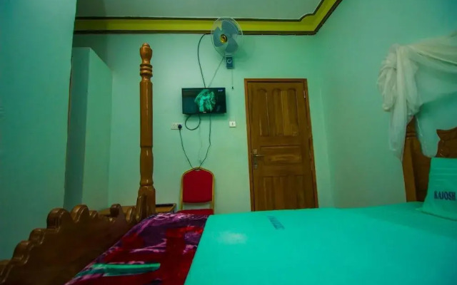 Kajosh Hotel