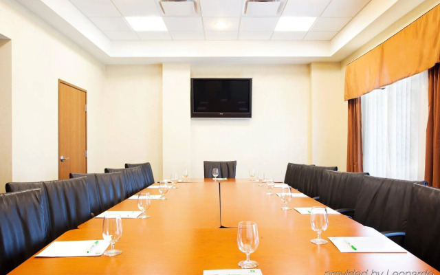 Holiday Inn Battle Creek by IHG