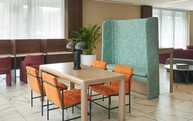 DoubleTree by Hilton Miami North I-95