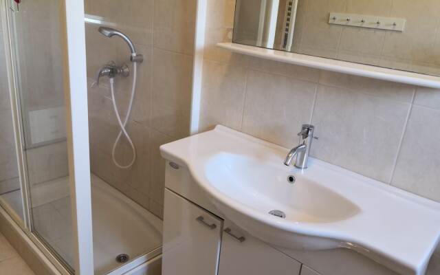 King Apartment4 Star Accommodation for the Price of 3