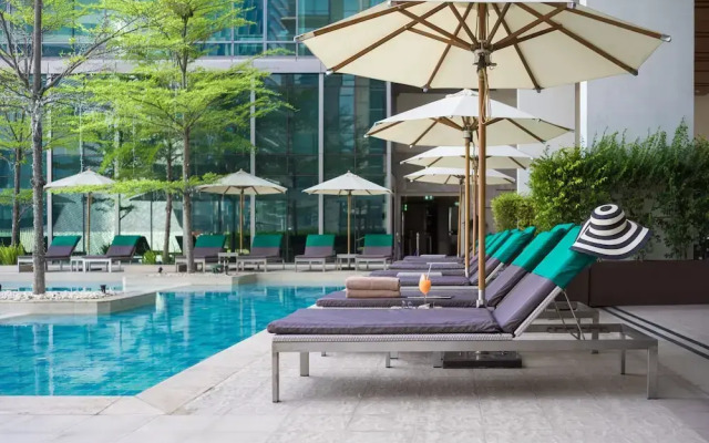 Holiday Mansion Bangkok