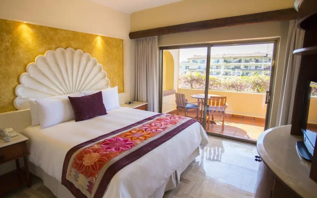 Family Luxury Suites by Velas Vallarta - All Inclusive