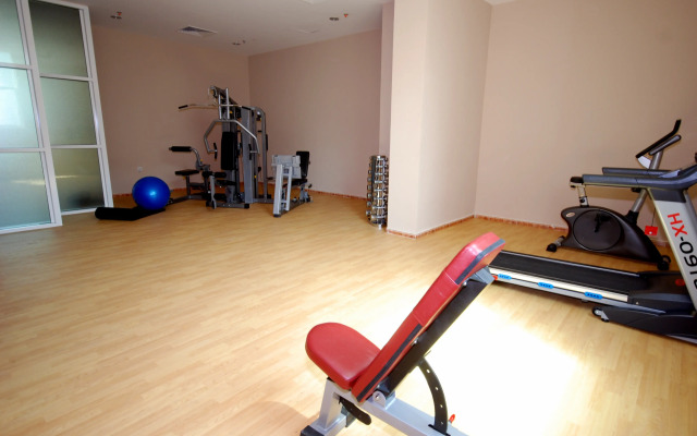 Al Bustan Tower Hotel Suites