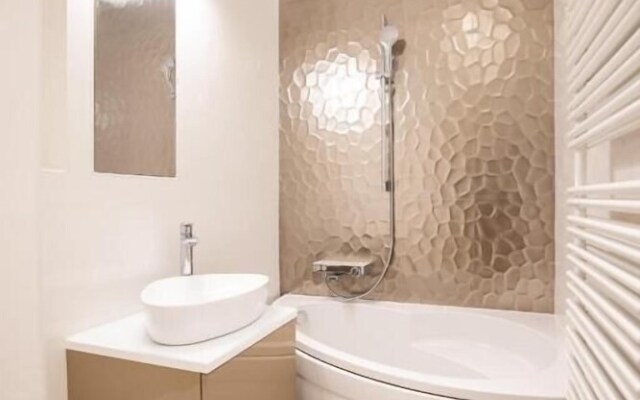 Penthouse Suite Arben