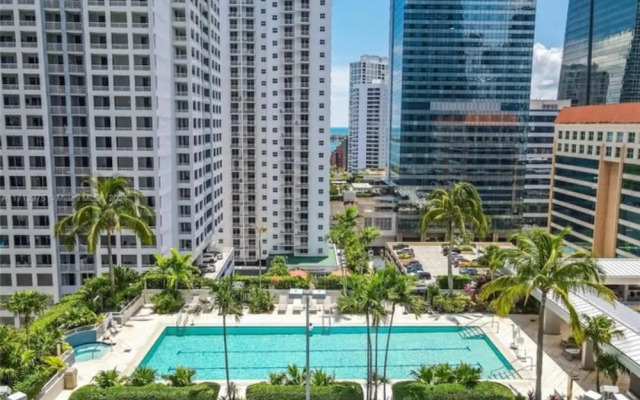 Brickell Floor 31 Sea View-Free Parking by Palermo Home