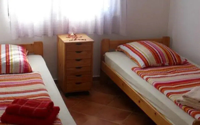 Apartments Miljak