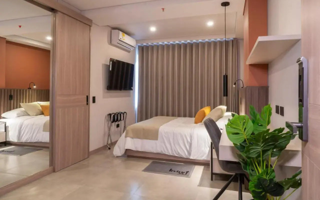 Hotel Living 35 Suites