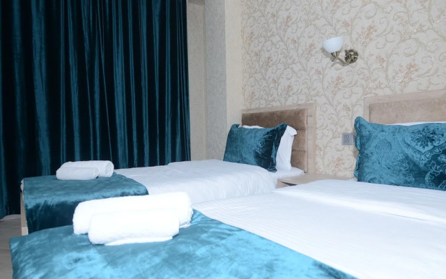 Global Hotel