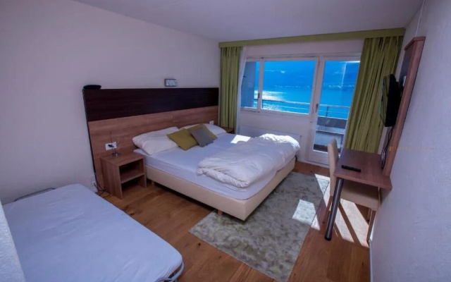 Hotel Ora Lake View – Guest Rooms – Niederried bei Interlaken